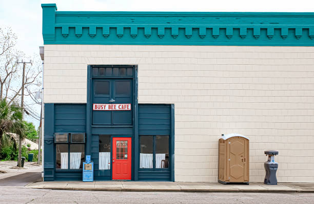 Best Affordable portable toilet rental  in Newton, IL